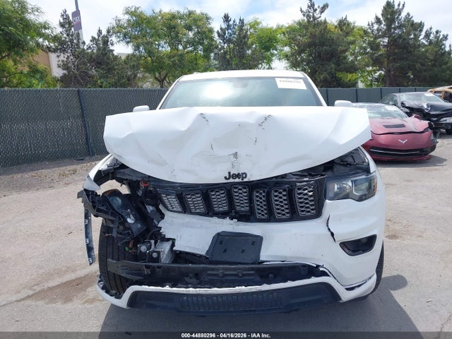 1C4RJEAG8MC713066 Jeep Grand Cherokee Laredo X 4x2