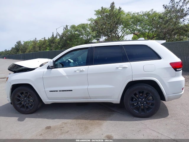 1C4RJEAG8MC713066 Jeep Grand Cherokee Laredo X 4x2