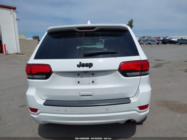 1C4RJEAG8MC713066 Jeep Grand Cherokee Laredo X 4x2