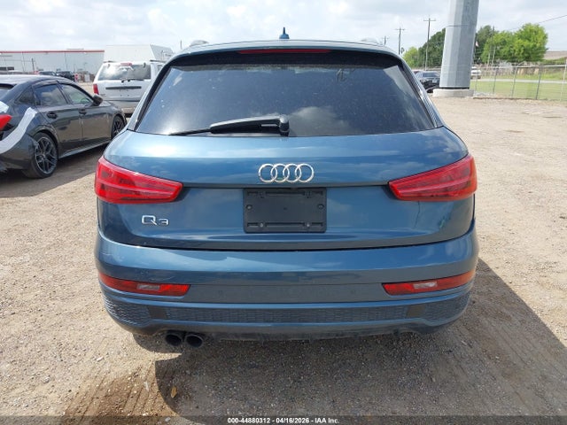 2017 Audi Q3 2.0t Premium მანქანა იყიდება აუქციონზე, vin: WA1FCCFS3HR003357, აუქციონის ნომერი: 44880312