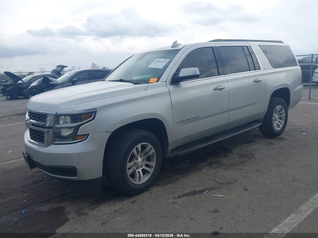 Chevrolet Suburban Lt 2018 1GNSCHKC8JR132126 Image 2