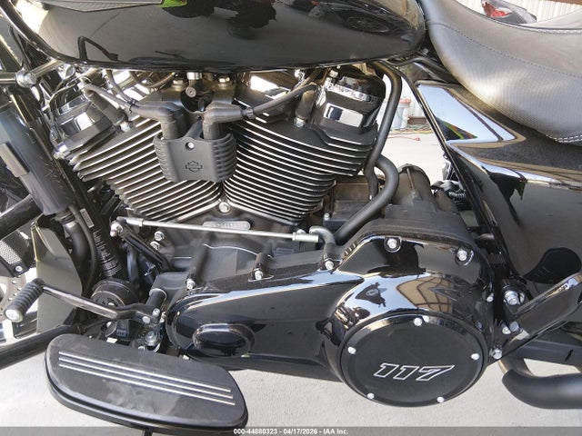 Harley-Davidson FLHX 2025 1HD1KB711SB615834 Image 9