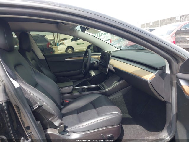 Auction sale of the 2022 Tesla Model 3 Long Range Dual Motor All-wheel Drive, vin: 5YJ3E1EB8NF160909, lot number: 44880354