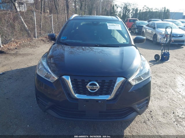 2020 Nissan Kicks Sv Xtronic Cvt მანქანა იყიდება აუქციონზე, vin: 3N1CP5CV1LL485174, აუქციონის ნომერი: 44880374