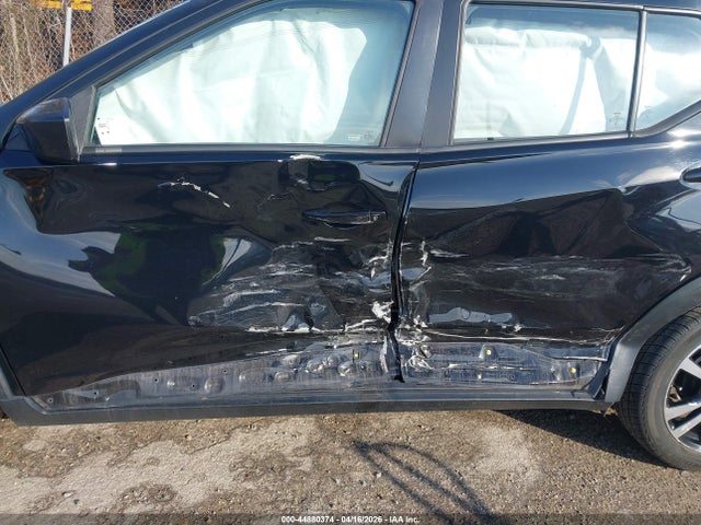 2020 Nissan Kicks Sv Xtronic Cvt მანქანა იყიდება აუქციონზე, vin: 3N1CP5CV1LL485174, აუქციონის ნომერი: 44880374