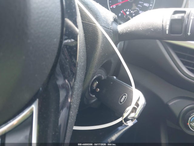 3KPF24AD4ME331657 KIA Forte Lxs