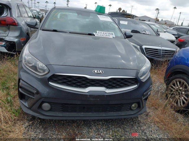3KPF24AD4ME331657 KIA Forte Lxs