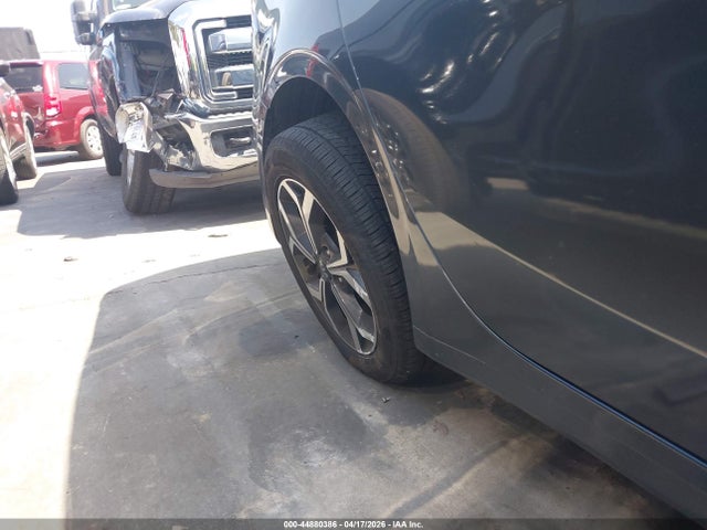 3KPF24AD4ME331657 KIA Forte Lxs