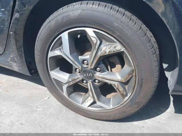 3KPF24AD4ME331657 KIA Forte Lxs