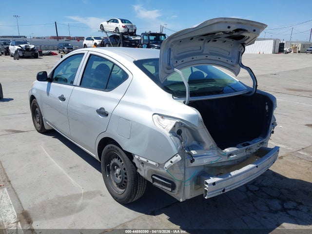 3N1CN7AP2EL860983 Nissan Versa 1.6 S+