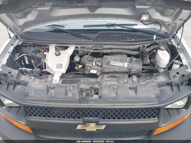 1GNWGEFG5H1100678 Chevrolet Express 2500 Ls