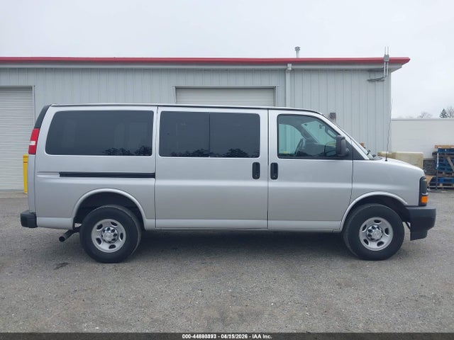 1GNWGEFG5H1100678 Chevrolet Express 2500 Ls