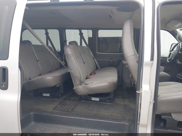 1GNWGEFG5H1100678 Chevrolet Express 2500 Ls