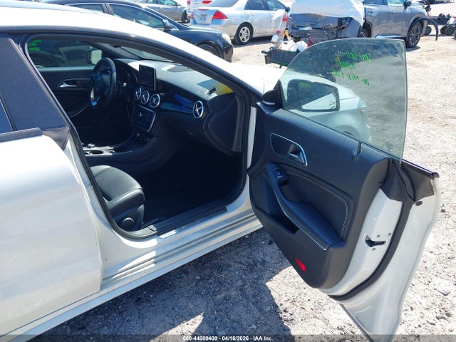 Aukcja sprzedaży 2016 Mercedes-benz Cla 250 4matic, vin: WDDSJ4GB9GN386960, numer aukcji: 44880409