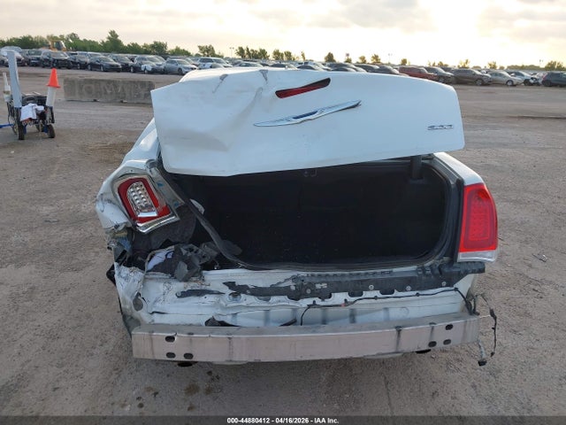 Aukcja sprzedaży 2015 Chrysler 300 Limited, vin: 2C3CCAAG7FH755211, numer aukcji: 44880412