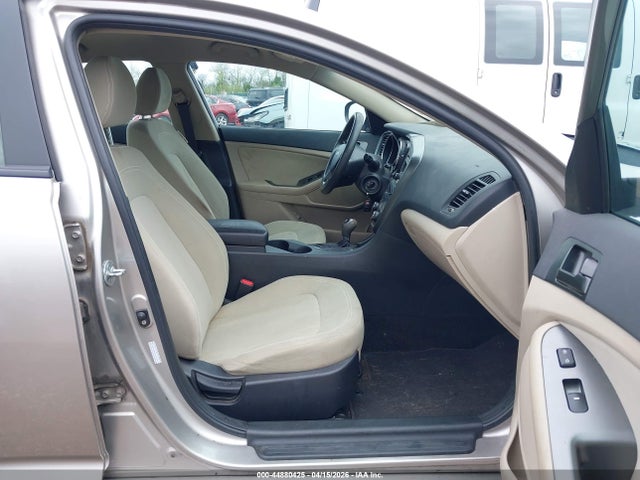2011 KIA OPTIMA KNAGM4A76B5083345 Photo 4