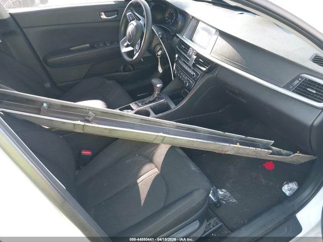5XXGT4L39KG284345 KIA Optima Lx
