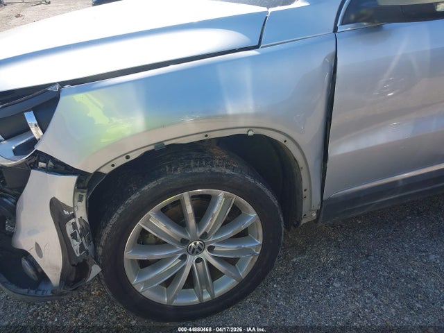 2014 Volkswagen Tiguan Sel მანქანა იყიდება აუქციონზე, vin: WVGAV3AX9EW573742, აუქციონის ნომერი: 44880468