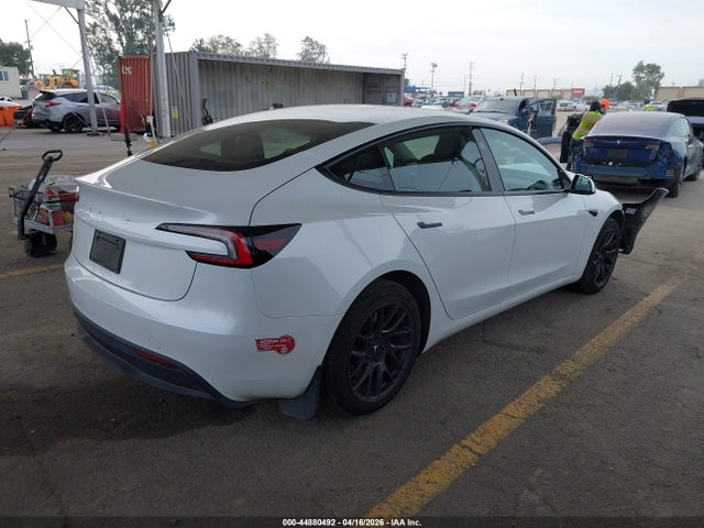 Продаж на аукціоні авто 2024 Tesla Model 3 Long Range Dual Motor All-wheel Drive/rear-wheel Drive, vin: 5YJ3E1EA3RF860897, номер лоту: 44880492