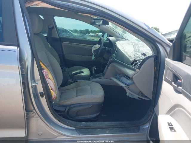 44880496 :رقم المزاد ، 5NPD84LF6HH017076 vin ، 2017 Hyundai Elantra Se مزاد بيع