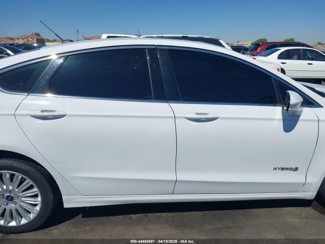 3FA6P0LU4ER128873 Ford Fusion Hybrid Se