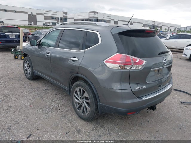2015 Nissan Rogue Sl მანქანა იყიდება აუქციონზე, vin: 5N1AT2MT1FC812115, აუქციონის ნომერი: 44880508
