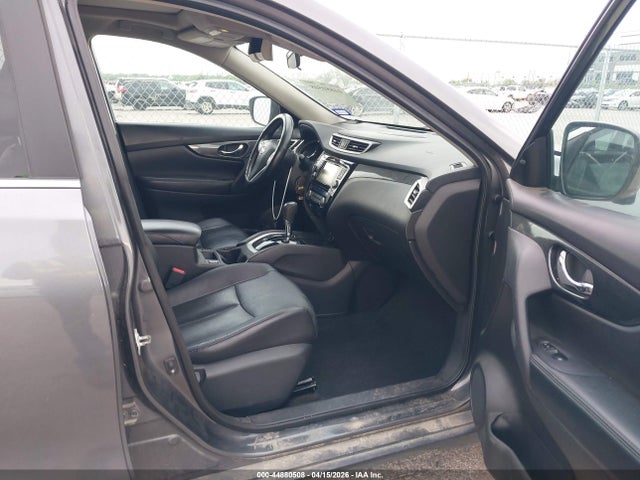 2015 Nissan Rogue Sl მანქანა იყიდება აუქციონზე, vin: 5N1AT2MT1FC812115, აუქციონის ნომერი: 44880508