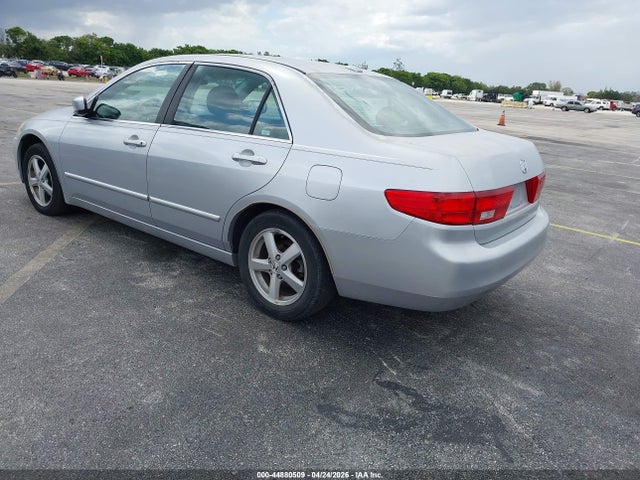 2005 Honda Accord 2.4 Ex მანქანა იყიდება აუქციონზე, vin: 1HGCM56815A101398, აუქციონის ნომერი: 44880509