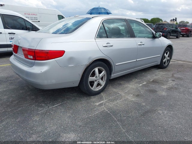 2005 Honda Accord 2.4 Ex მანქანა იყიდება აუქციონზე, vin: 1HGCM56815A101398, აუქციონის ნომერი: 44880509