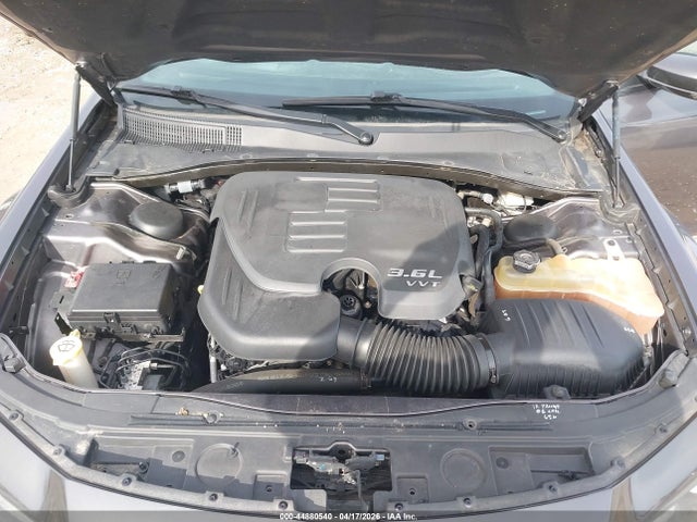 Aukcja sprzedaży 2016 Chrysler 300 300s, vin: 2C3CCAGG2GH170982, numer aukcji: 44880540