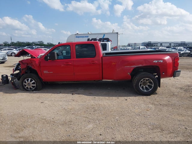 2010 Gmc Sierra 3500hd Slt მანქანა იყიდება აუქციონზე, vin: 1GT7K4B67AF113654, აუქციონის ნომერი: 44880546