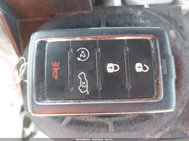 44880576 :رقم المزاد ، 1C4RJKAG1P8843261 vin ، 2023 Jeep Grand Cherokee L Altitude 4x4 مزاد بيع