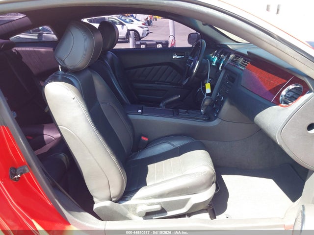 1ZVBP8AM0E5311665 Ford Mustang V6 Premium