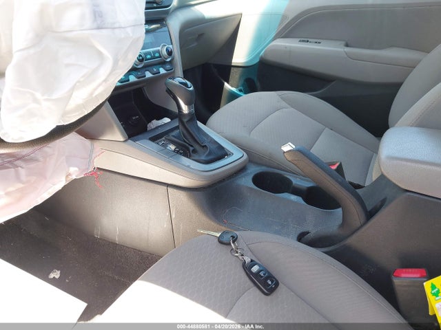 44880581 :رقم المزاد ، 5NPD84LF8LH527955 vin ، 2020 Hyundai Elantra Sel مزاد بيع