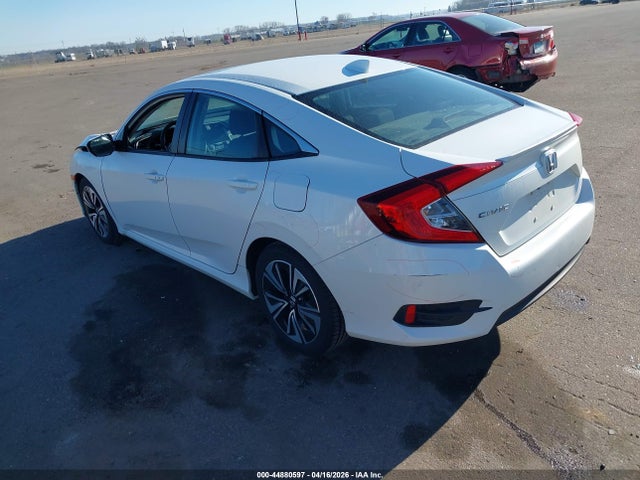 44880597 :رقم المزاد ، 19XFC1F36HE002444 vin ، 2017 Honda Civic Ex-t مزاد بيع