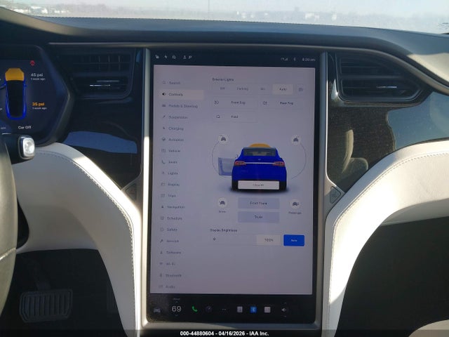 2018 Tesla Model X 100d/75d/p100d მანქანა იყიდება აუქციონზე, vin: 5YJXCBE24JF126456, აუქციონის ნომერი: 44880604