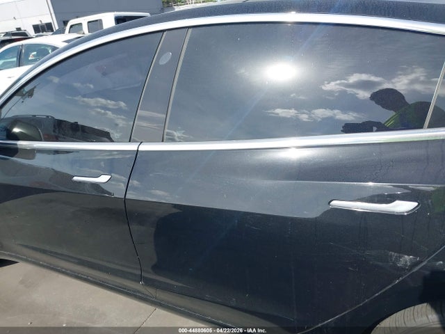 Auction sale of the 2019 Tesla Model 3 Long Range/mid Range/standard Range/standard Range Plus, vin: 5YJ3E1EA4KF395553, lot number: 44880605