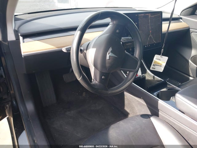 Auction sale of the 2019 Tesla Model 3 Long Range/mid Range/standard Range/standard Range Plus, vin: 5YJ3E1EA4KF395553, lot number: 44880605