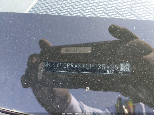 5YFEPRAEXLP135495 Toyota COROLLA LE