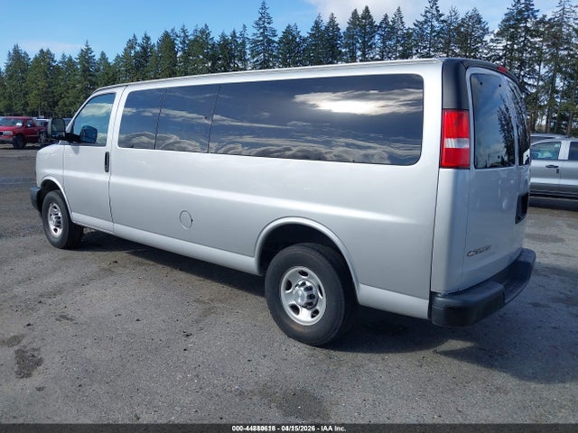 1GAZGNFG6J1302420 Chevrolet Express 3500 Ls