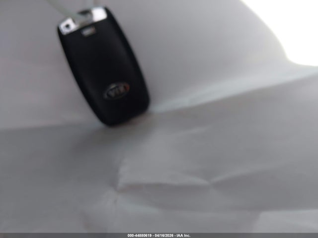 5XXGT4L33KG376034 KIA Optima S