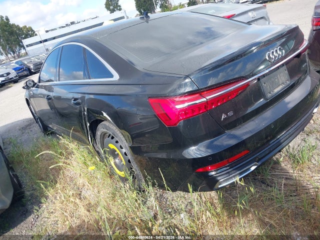2019 AUDI A6 WAUL2AF28KN021784 Photo 2