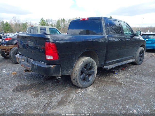 44880630 :رقم المزاد ، 1C6RR7KGXHS829035 vin ، 2017 Ram 1500 Express  4x4 5'7 Box مزاد بيع