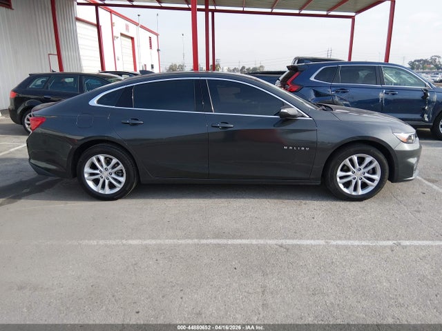 Продаж на аукціоні авто 2018 Chevrolet Malibu Lt, vin: 1G1ZD5ST4JF212598, номер лоту: 44880652