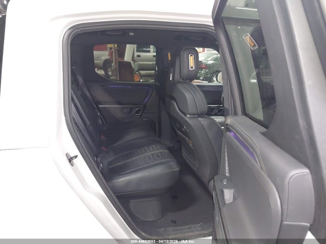 Rivian R1t Adventure 2022 7FCTGAAA5NN007455 Image 8