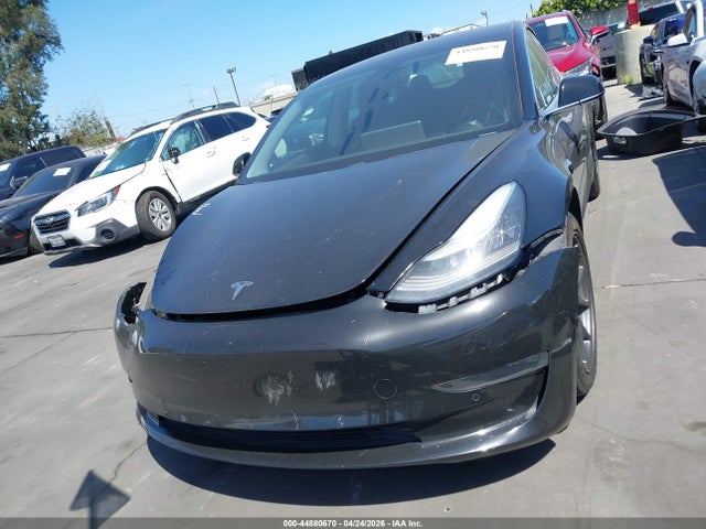 Продажа на аукционе авто 2019 Tesla Model 3 Long Range/mid Range/standard Range/standard Range Plus, vin: 5YJ3E1EA4KF313188, номер лота: 44880670
