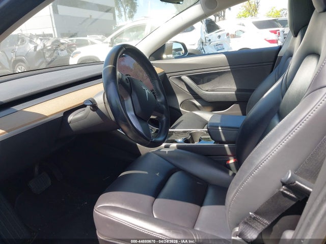 Продажа на аукционе авто 2019 Tesla Model 3 Long Range/mid Range/standard Range/standard Range Plus, vin: 5YJ3E1EA4KF313188, номер лота: 44880670