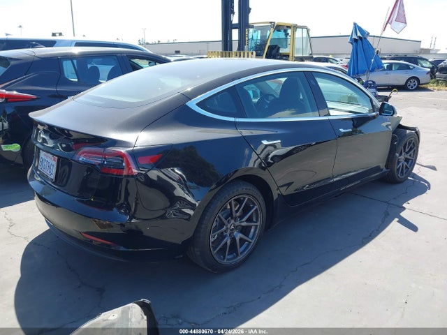 Продажа на аукционе авто 2019 Tesla Model 3 Long Range/mid Range/standard Range/standard Range Plus, vin: 5YJ3E1EA4KF313188, номер лота: 44880670
