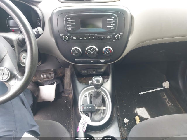 KIA Soul 2015 KNDJN2A2XF7214897 Image 11