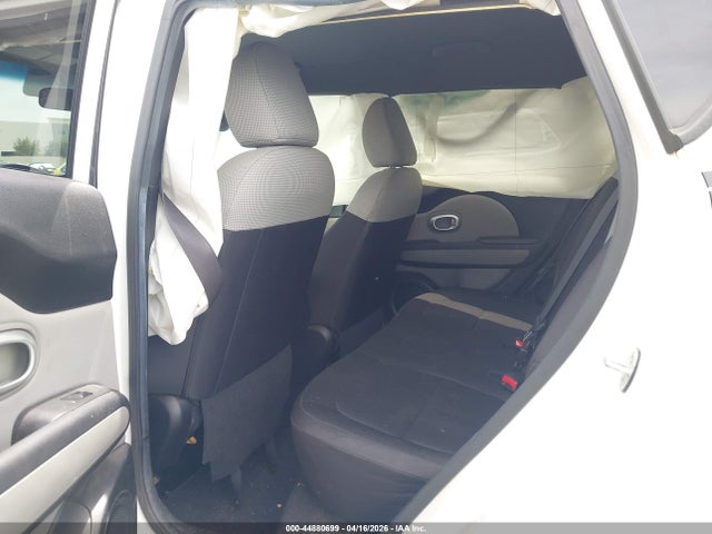 KIA Soul 2015 KNDJN2A2XF7214897 Image 8